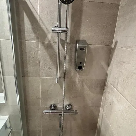 La Romantica Urdaneta *