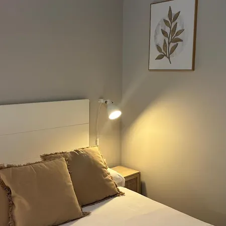La Romantica Urdaneta Apartman *