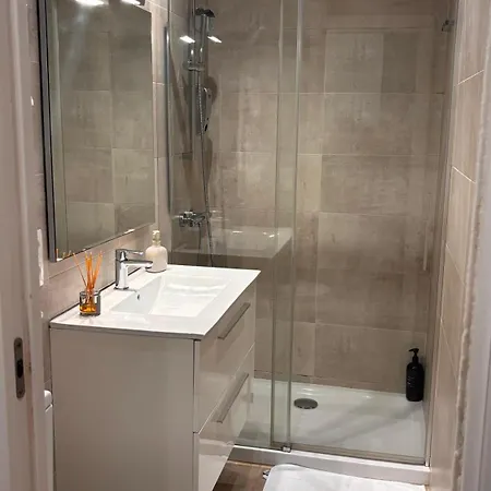 La Romantica Urdaneta Apartman