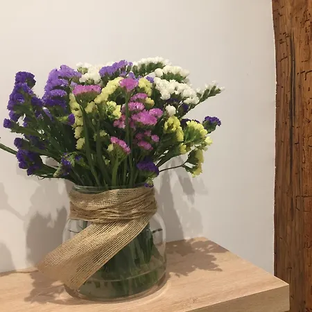 La Romantica Urdaneta Apartman *